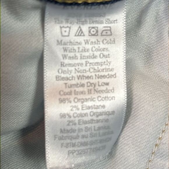 Everlane Blue Jean Shorts with Frayed Hem and High-Rise Fit - Picture 6 of 6